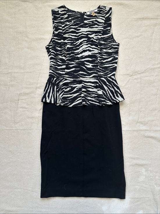 DKNYC Dresses & Skirts - DKNYC Zebra Print Peplum Sheath Dress - Size 2